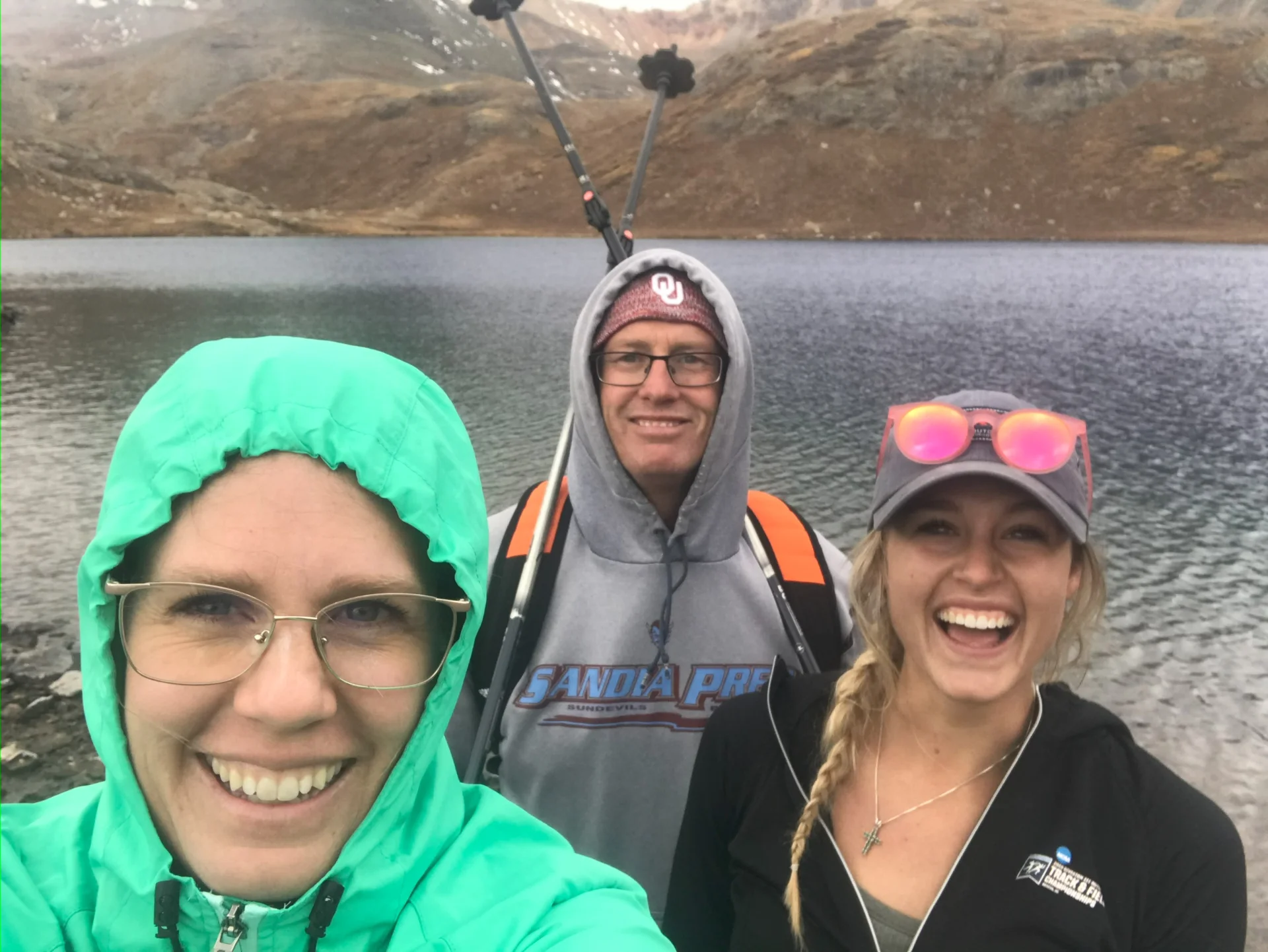 Noel, Paul, and Kiersten (Huitt) Brown '16 at a lake near Silverton, Colo.